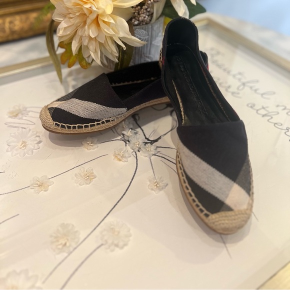 Burberry Navy Blue and White Espadrilles size 38.5 - Picture 6 of 9